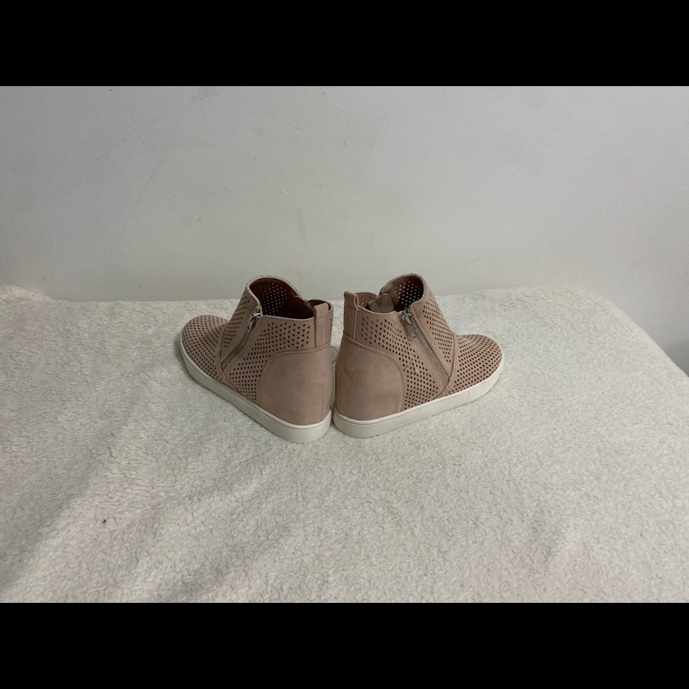 Justice tan boots size 6 never worn